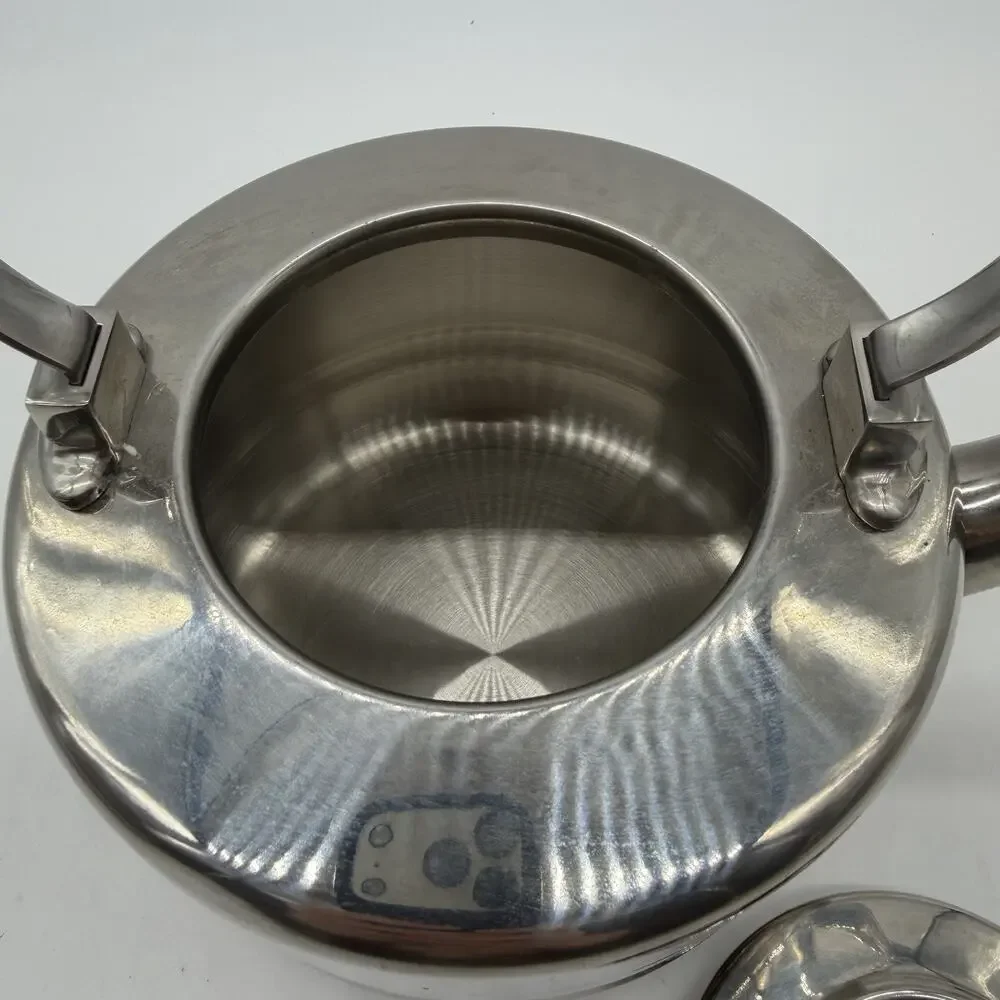 BonJour Tea Kettle 2qt/8C Stovetop Silver Stainless Steel Gooseneck Spout 53087